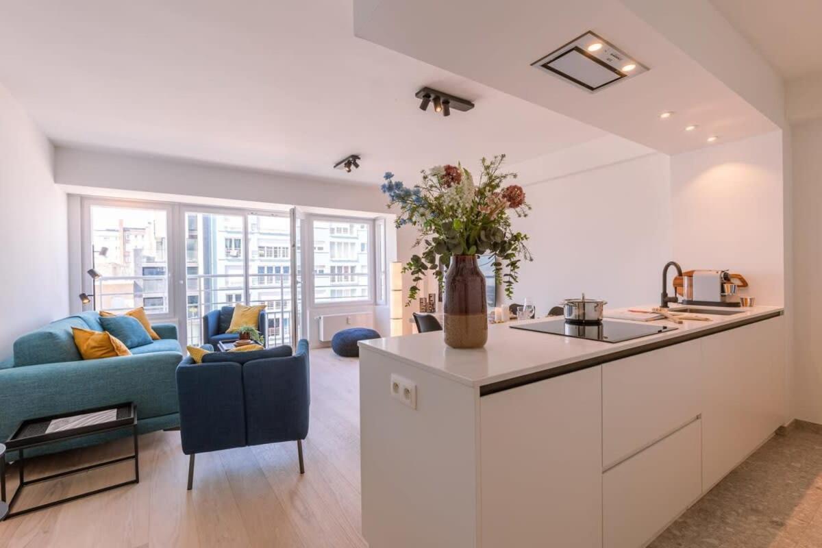 Huswell - Lovely Apartment With Lateral Sea View And Parking Oostende Eksteriør billede