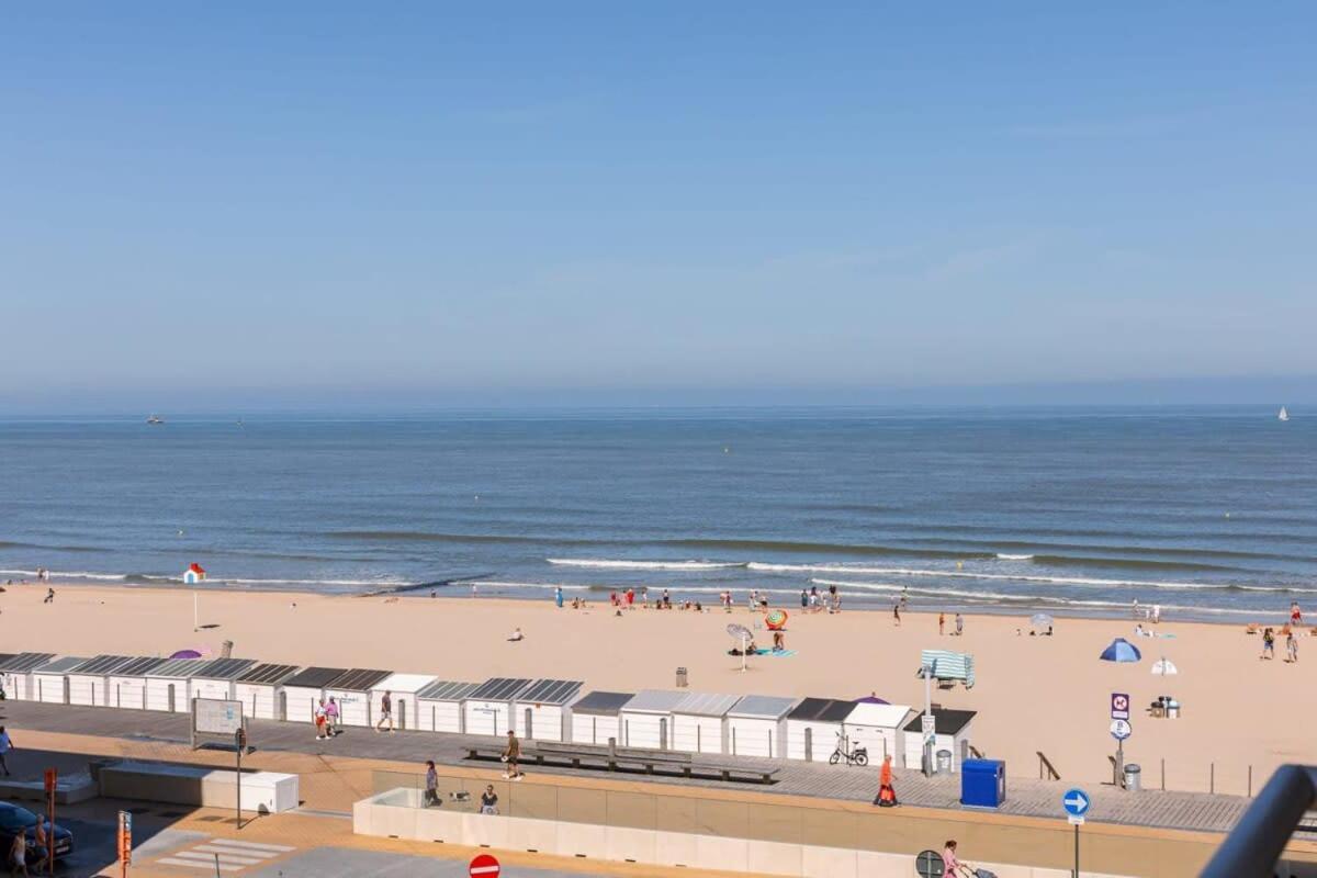 Huswell - Lovely Apartment With Lateral Sea View And Parking Oostende Eksteriør billede