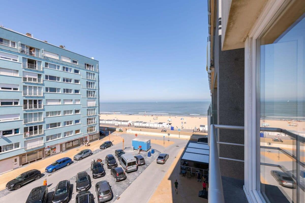Huswell - Lovely Apartment With Lateral Sea View And Parking Oostende Eksteriør billede
